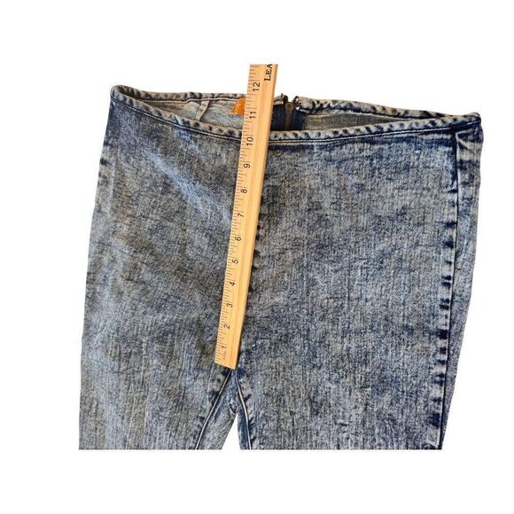 Pilcro by Anthropologie Acid Wash Skinny Jeans w/ Ankle Bows Sz 31 Boho Denim - Picture 6 of 11